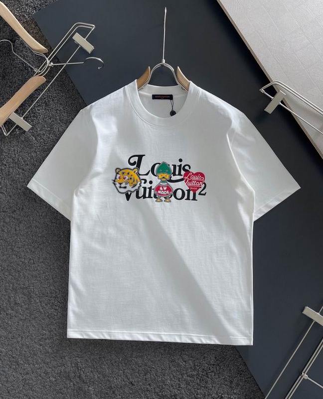 Louis Vuitton Men's T-shirts 1094